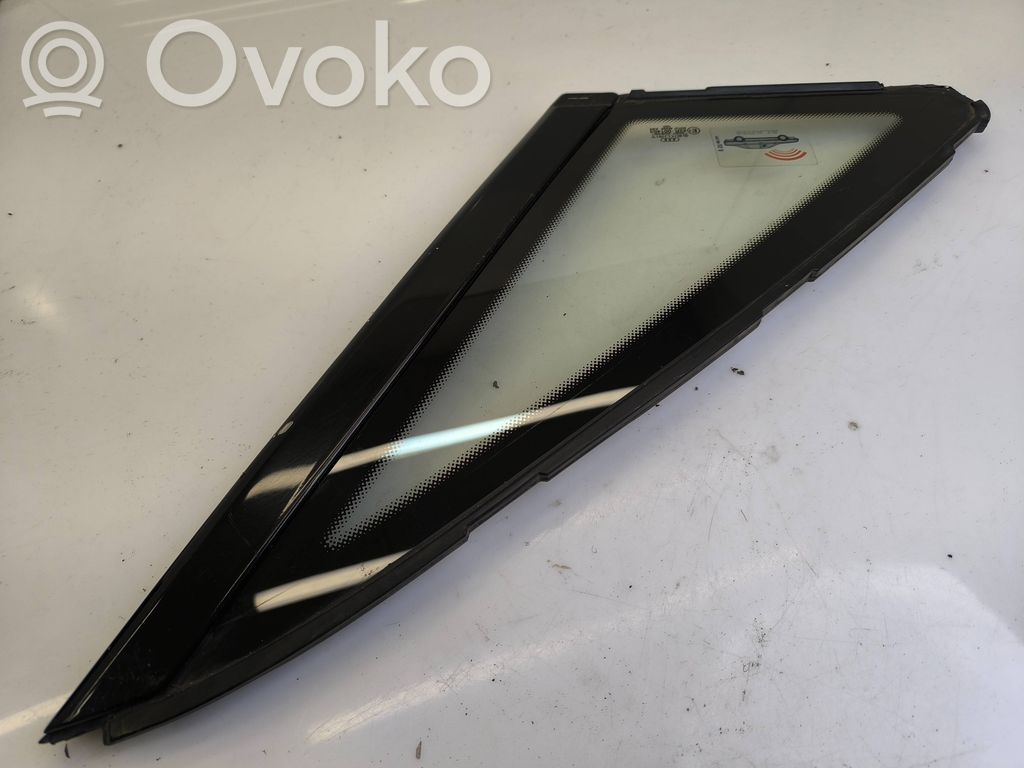Audi A8 S8 D2 4D Rear side window 