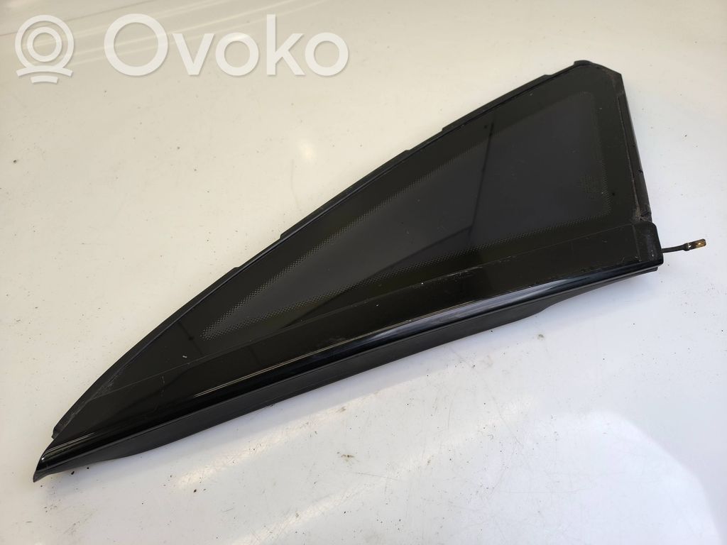 Rear side window   4D0845299