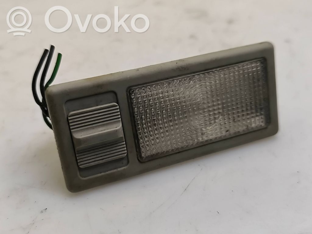 Audi 80 90 B3 Luz del asiento trasero 