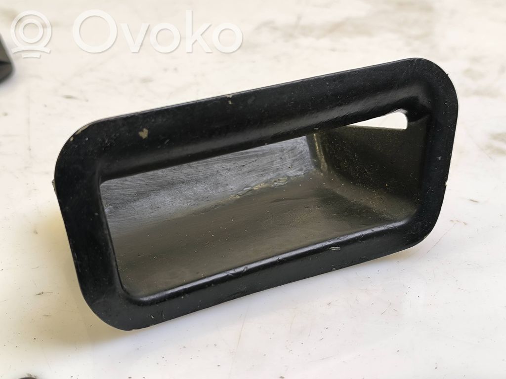 Audi A8 S8 D2 4D Cita veida salona detaļa 