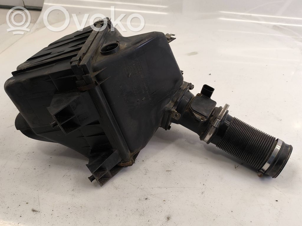 Audi A6 S6 C5 4B Obudowa filtra powietrza 