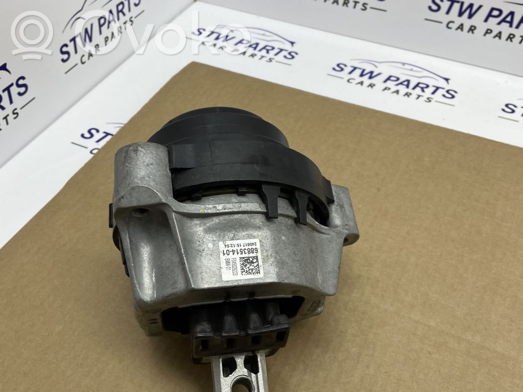 BMW 5 G30 G31 G38 Wspornik / Mocowanie silnika 