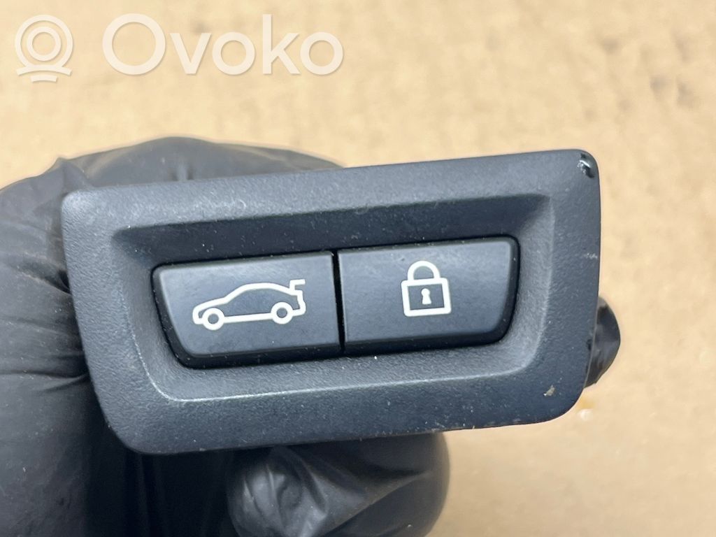 BMW 5 F10 F11 Tailgate/boot open switch button 