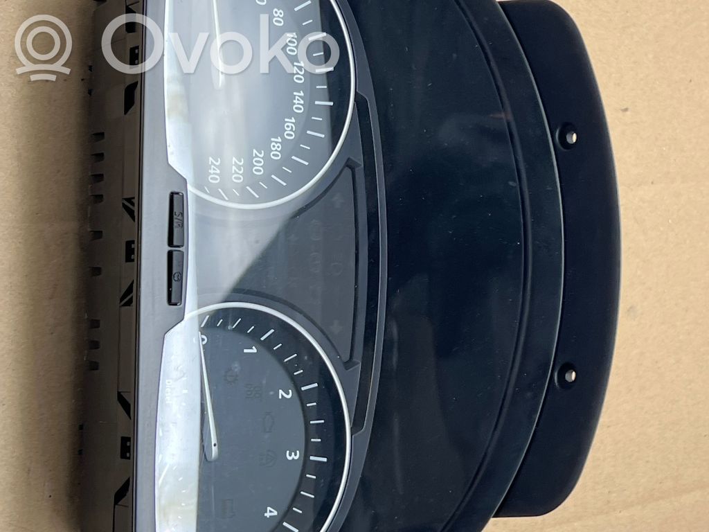 BMW X3 E83 Speedometer (instrument cluster) 