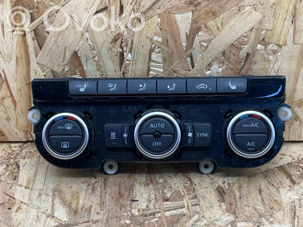 Volkswagen PASSAT B7 Climate control unit 