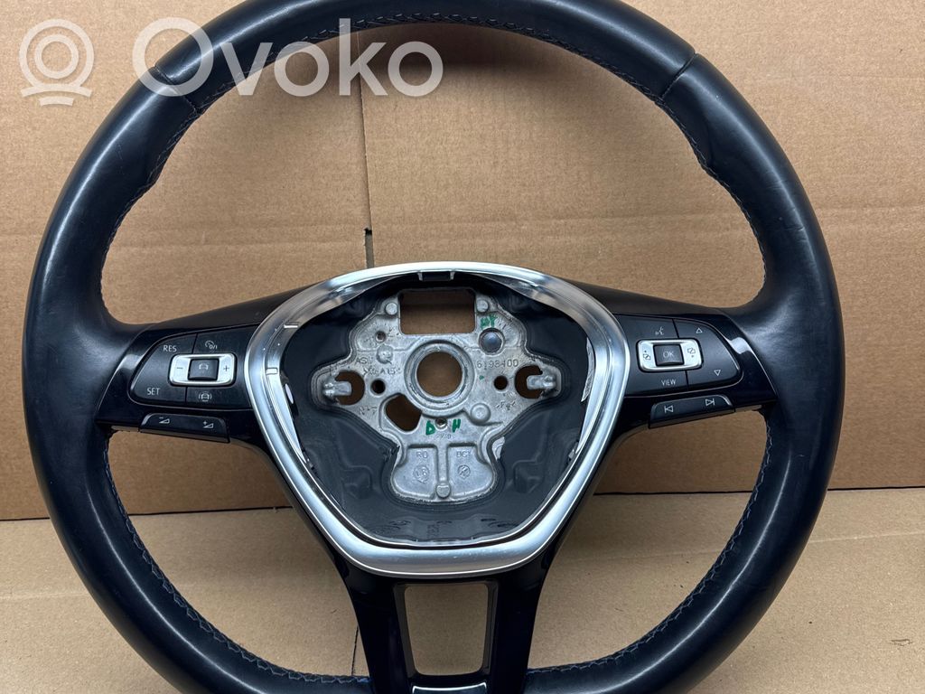 Volkswagen Golf VII Ohjauspyörä 