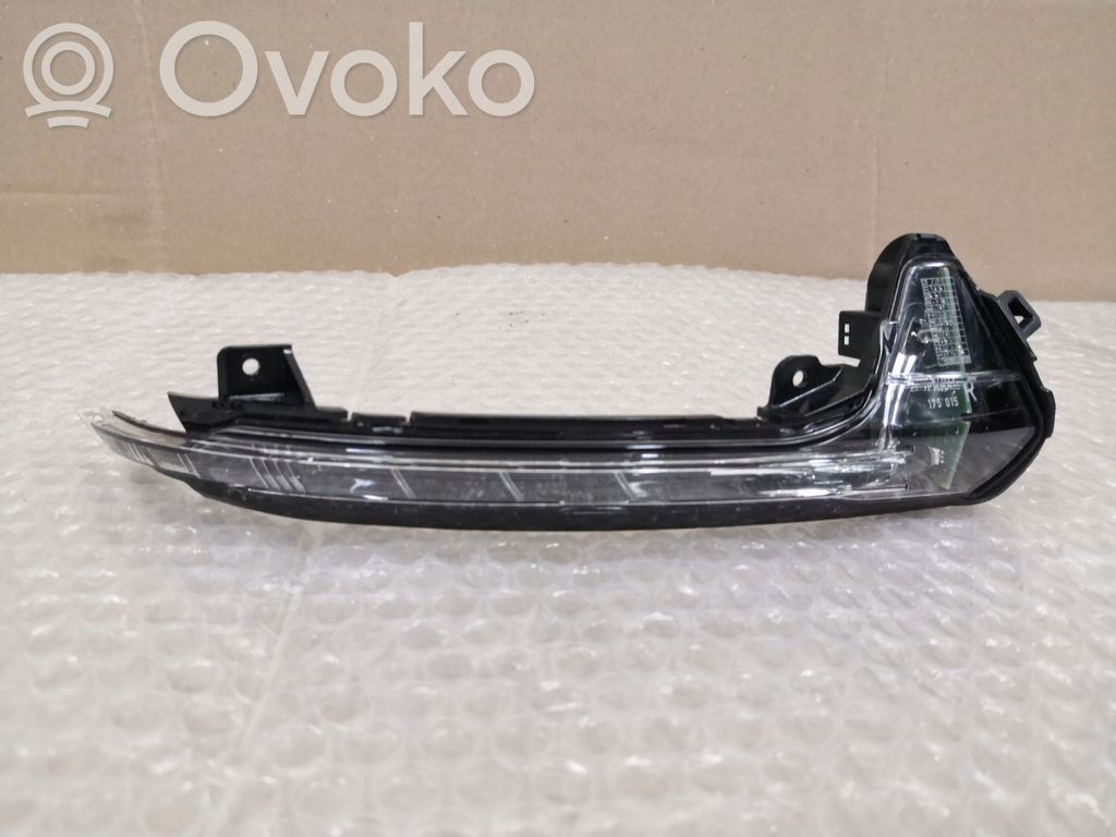 Audi A6 S6 C7 4G Mirror indicator light 
