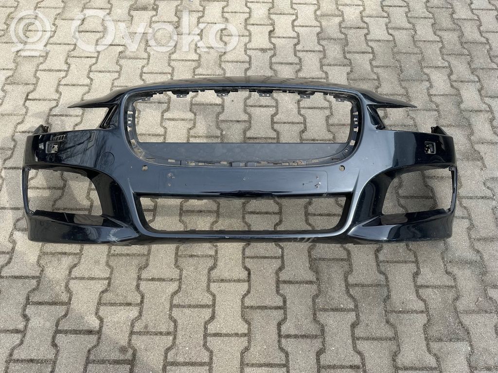 Jaguar XE Parachoques delantero 
