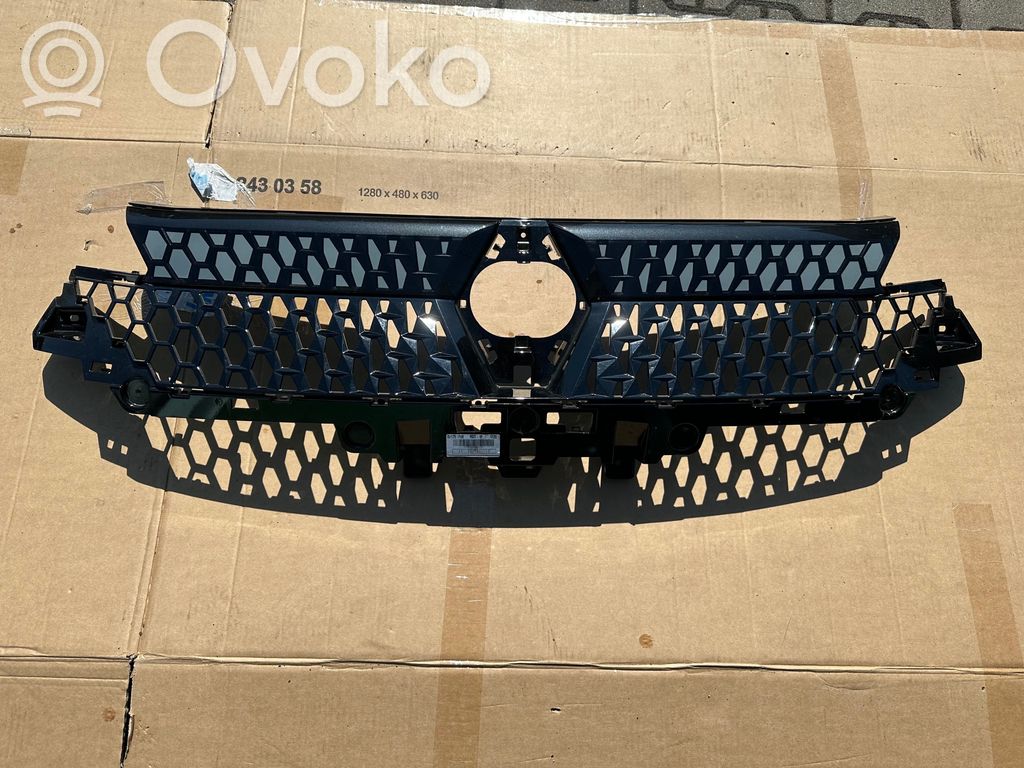 Renault Scenic E-Tech V Etusäleikkö 