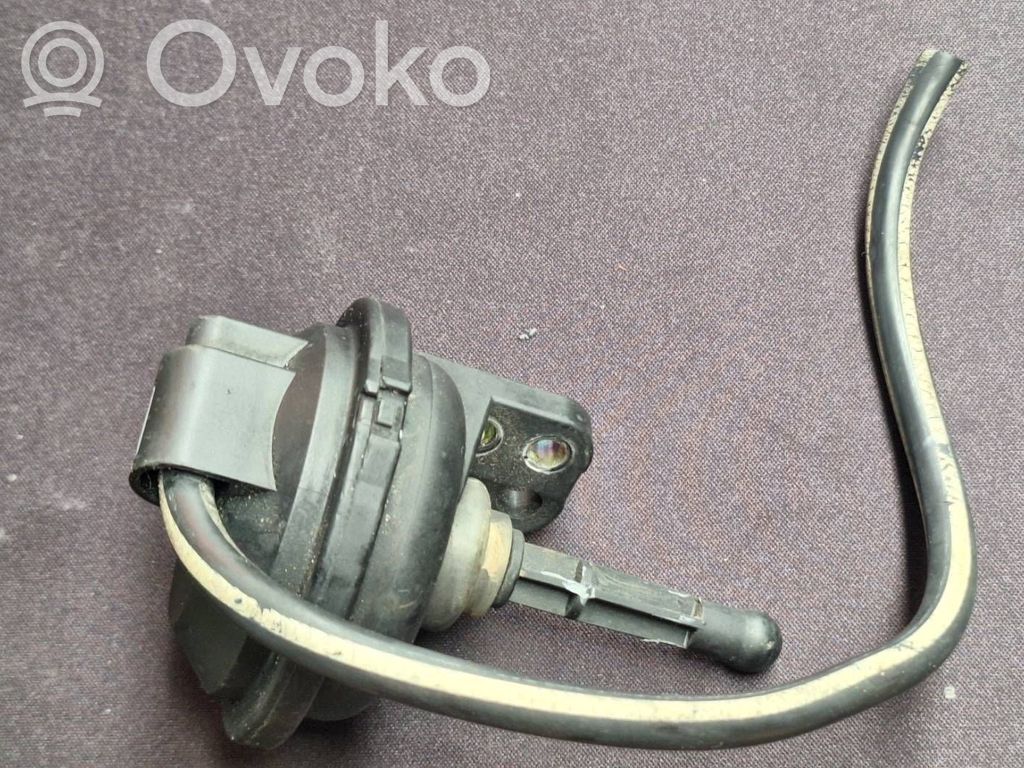 Vacuum valve   71424212