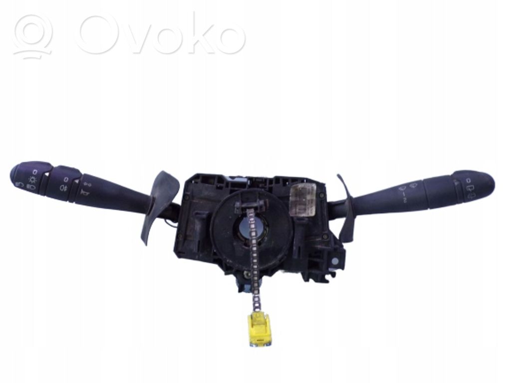 Dacia Sandero Interruptor/palanca de limpiador de luz de giro 