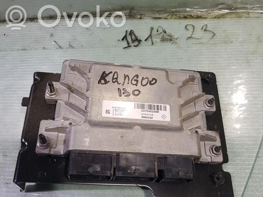 Renault Kangoo II Engine control unit/module ECU 