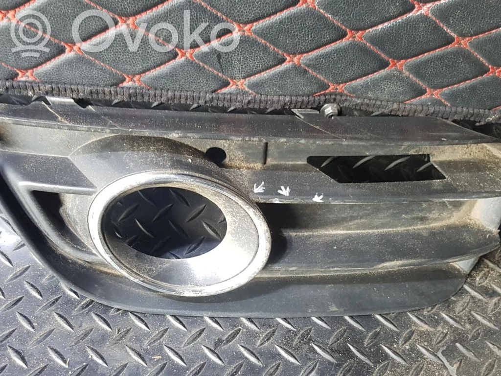 Audi A1 Front fog light trim/grill 
