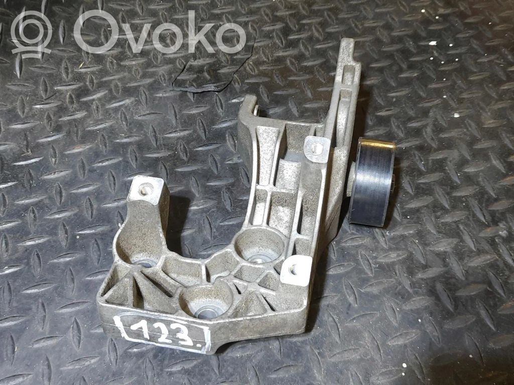 Opel Mokka Ģeneratora stiprinājums 