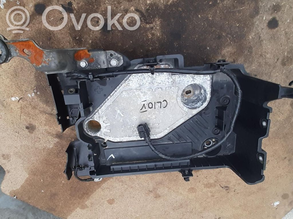 Renault Clio V Battery bracket 