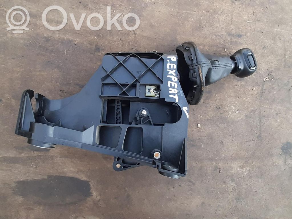 Peugeot Expert Gear selector/shifter in gearbox 