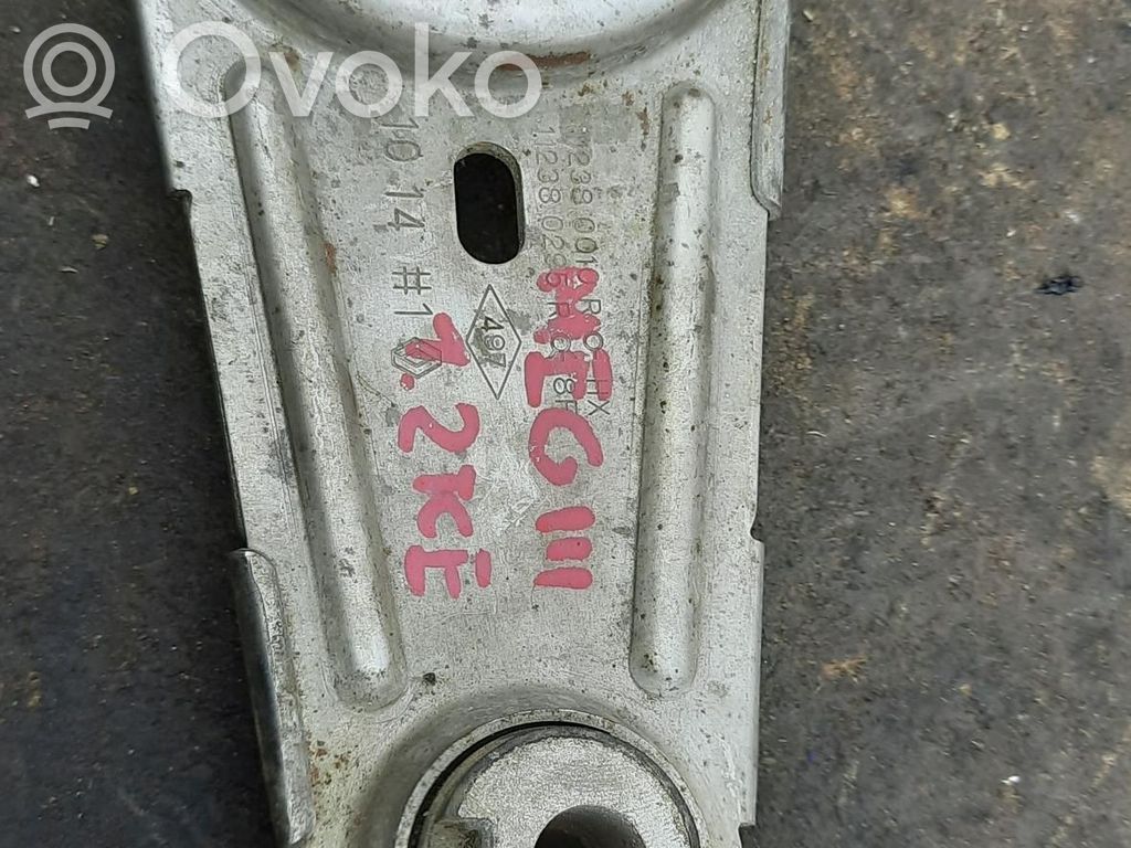 Renault Megane III Engine mount vacuum valve 