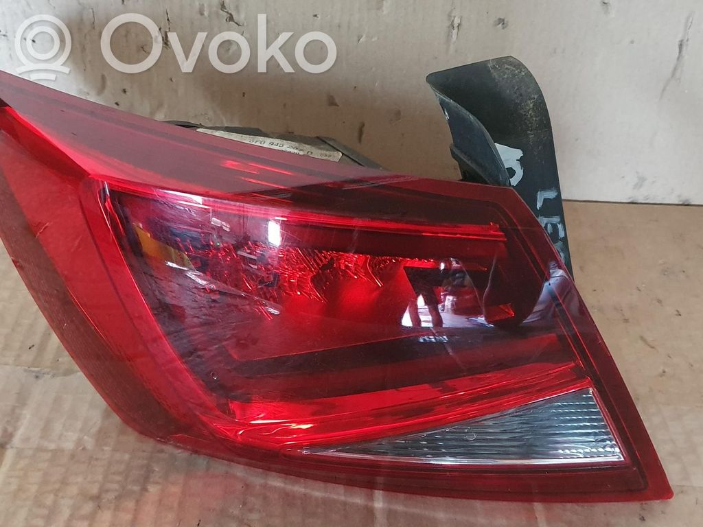 Seat Leon (5F) Galinis žibintas kėbule 