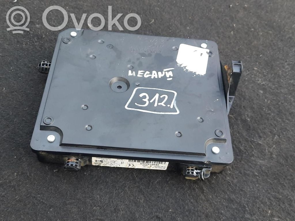 Renault Megane III Comfort/convenience module 