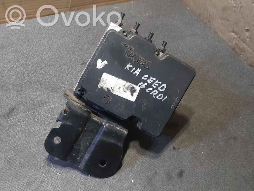 KIA Ceed Блок ABS 