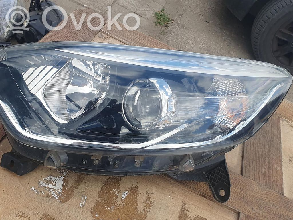 Renault Captur Scheinwerfer 