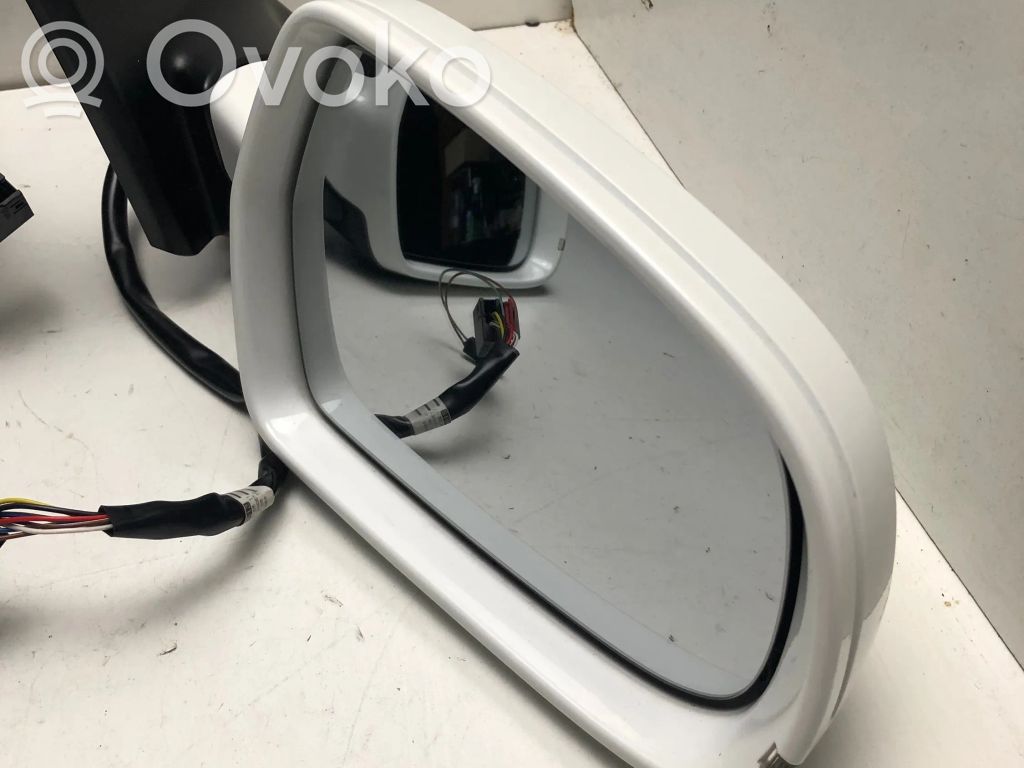 Audi A5 8T 8F Etuoven sähköinen sivupeili 