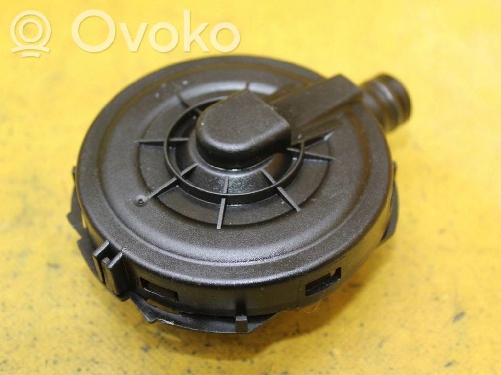 Audi A4 S4 B6 8E 8H Conductă/furtun aerisire 