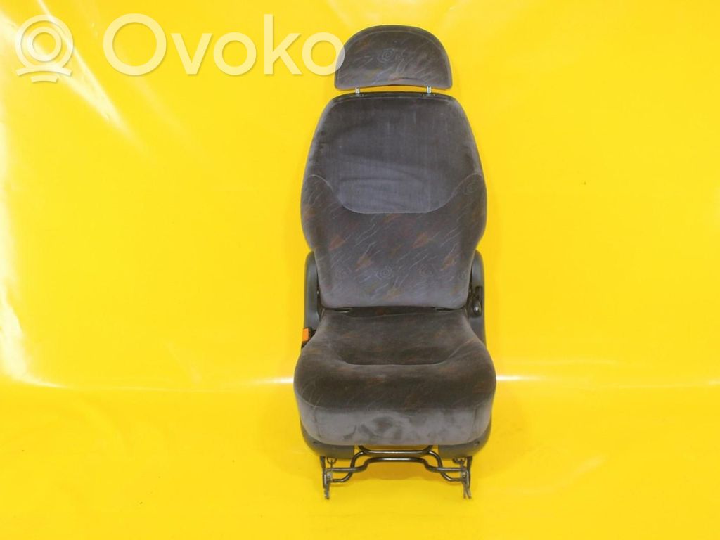 Ford Galaxy Second row seats 