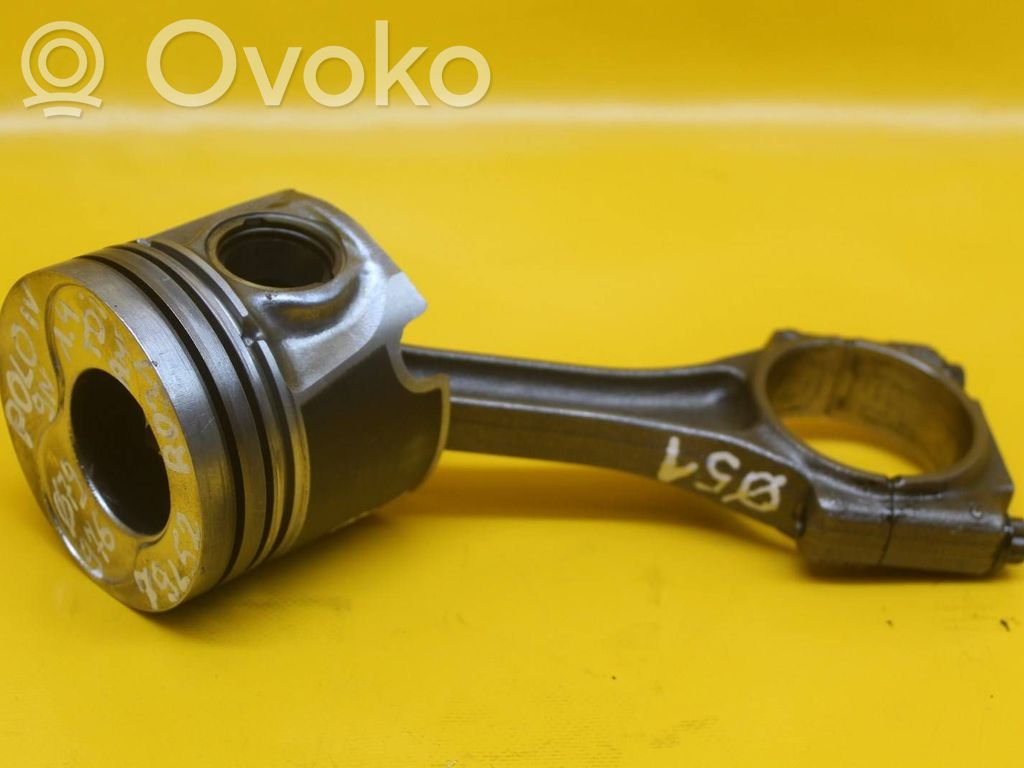 Volkswagen Polo IV 9N3 Virzulis ar klani 