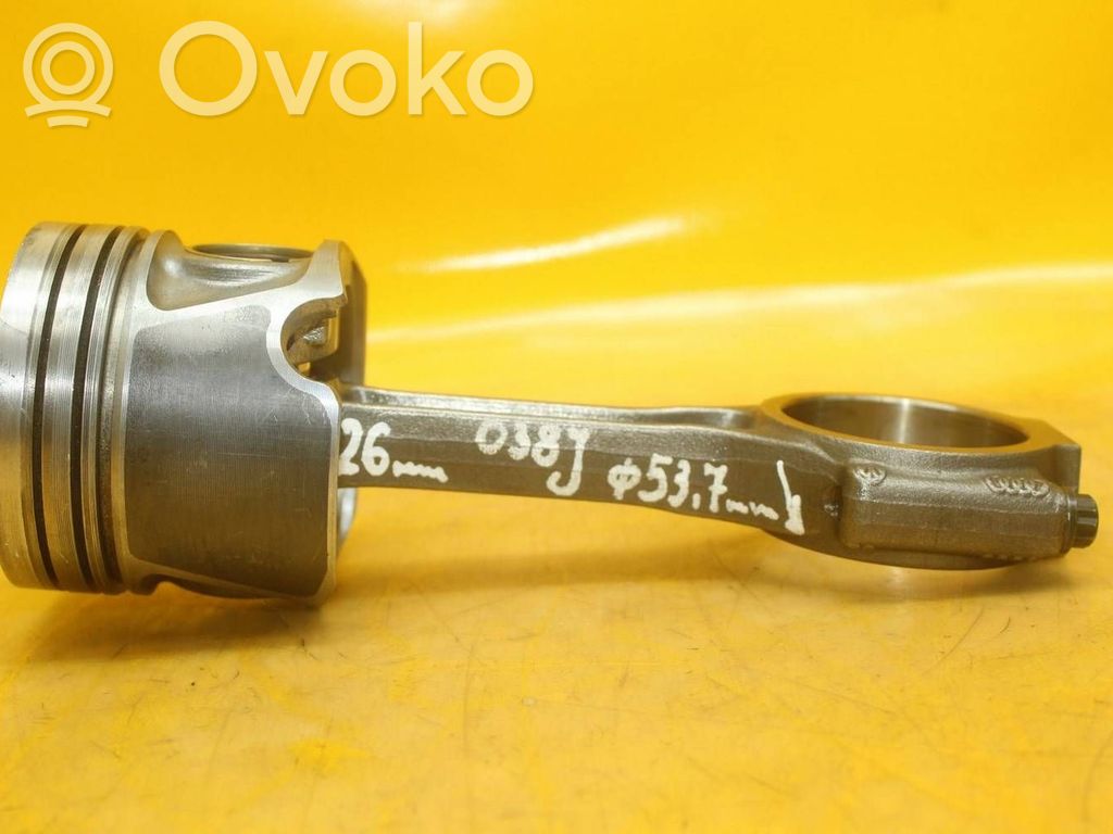 Volkswagen PASSAT B6 Kolben 