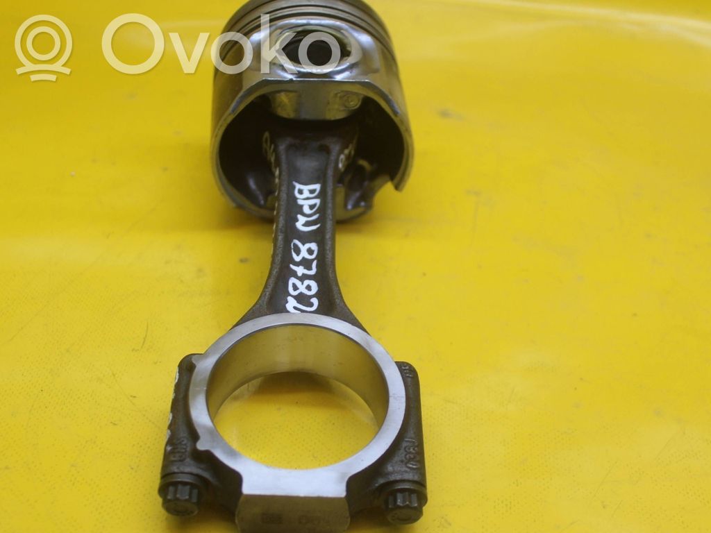 Audi A4 S4 B7 8E 8H Piston 