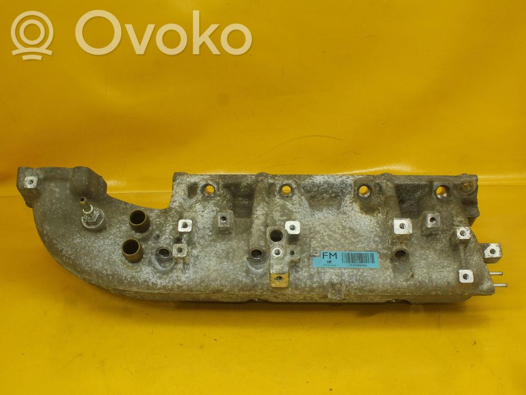 Opel Astra J Intake manifold 