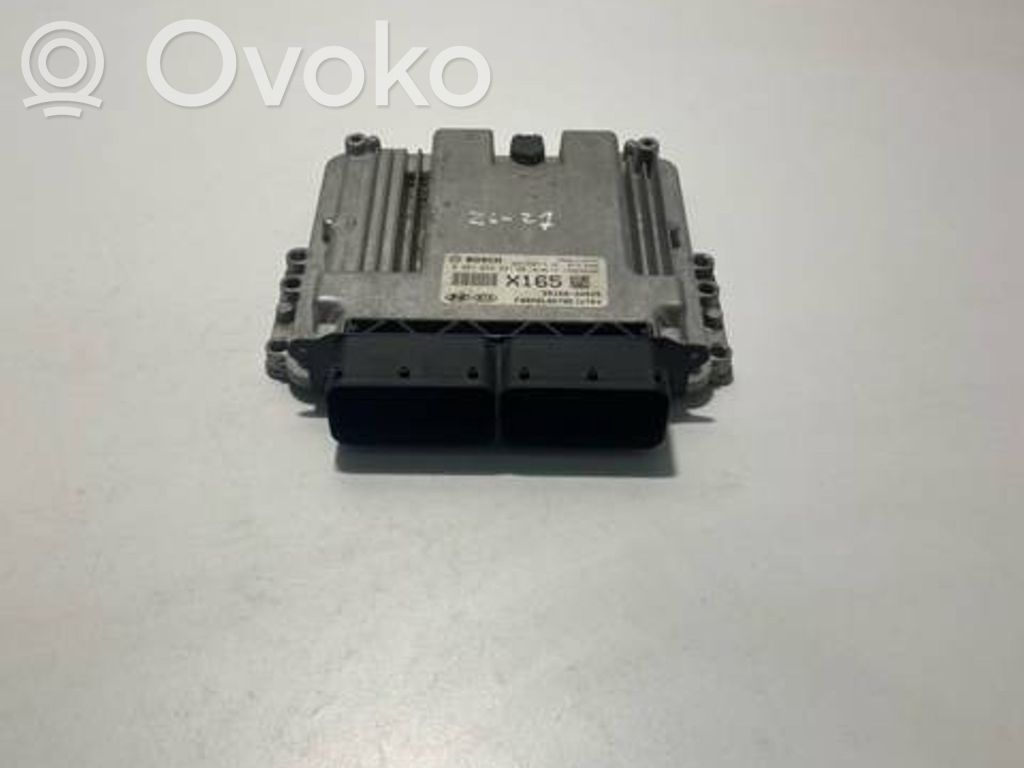KIA Carens III Engine control unit/module 