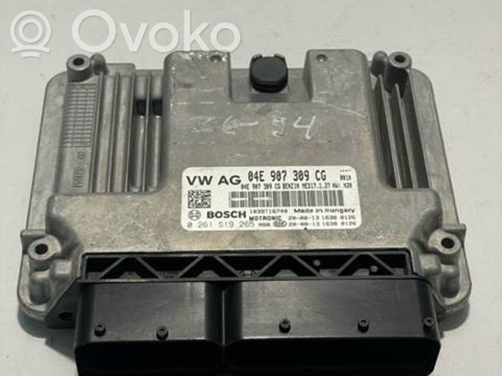 Volkswagen PASSAT B8 Engine control unit/module 