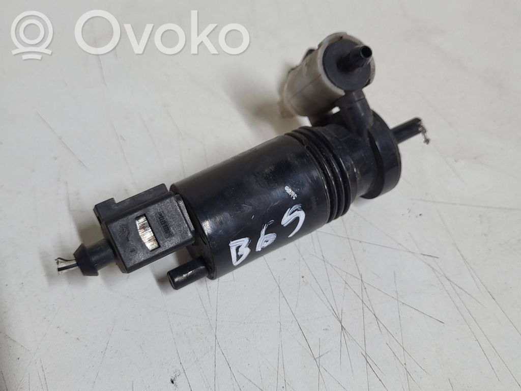 Mercedes-Benz ML W164 Windscreen/windshield washer pump 