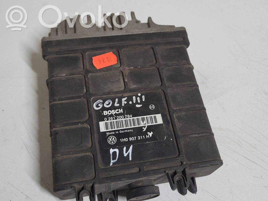 Volkswagen Golf III Engine control unit/module 