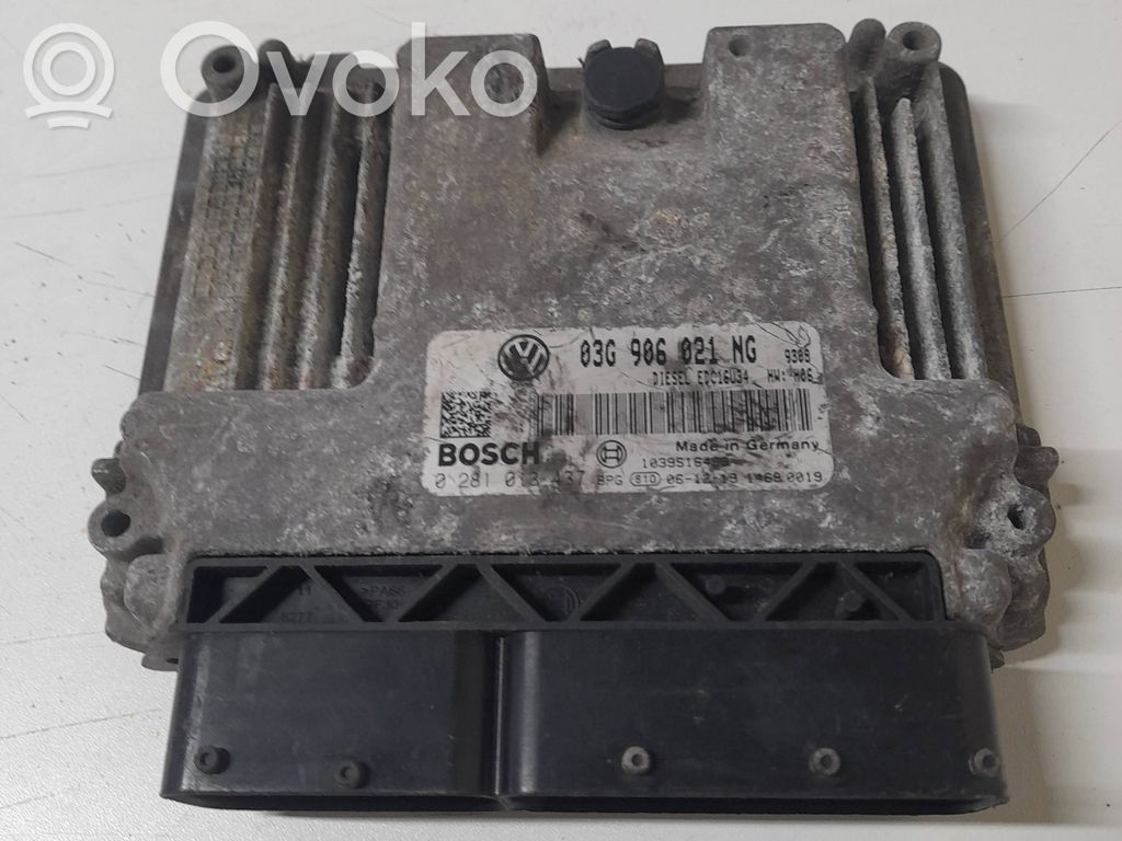 Volkswagen PASSAT B6 Engine control unit/module 