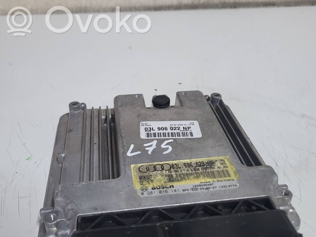 Audi A4 S4 B8 8K Engine control unit/module 