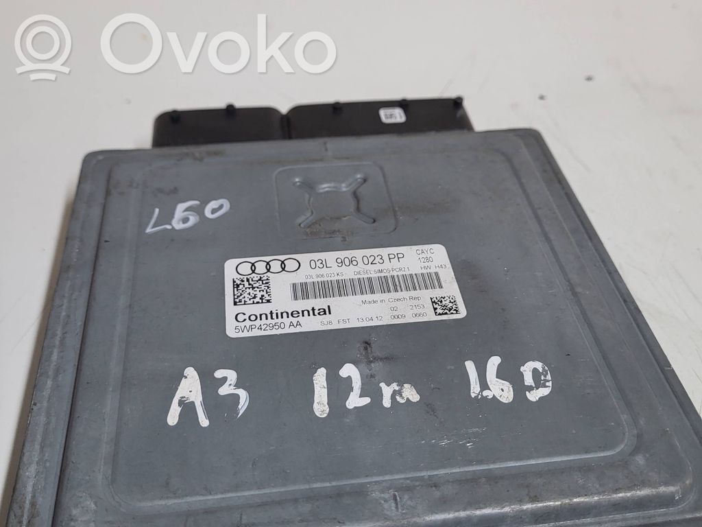 Audi A3 S3 A3 Sportback 8P Engine control unit/module 