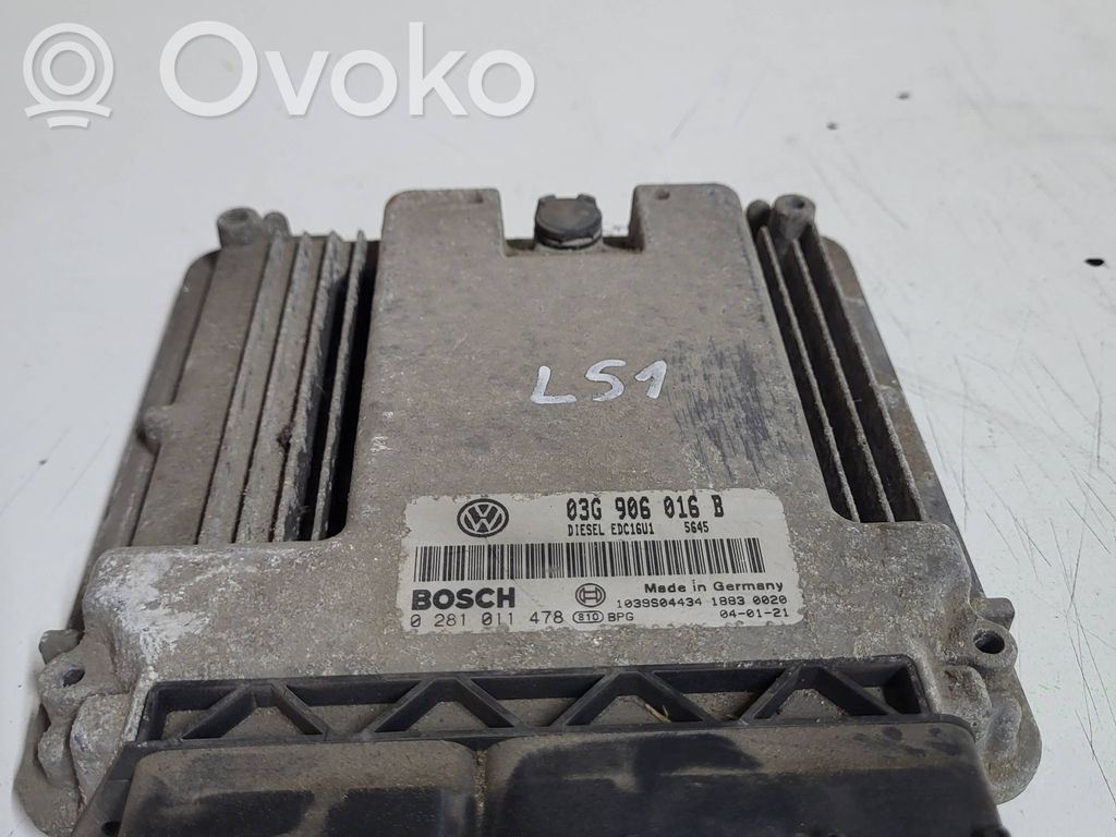 Volkswagen Golf IV Engine control unit/module 