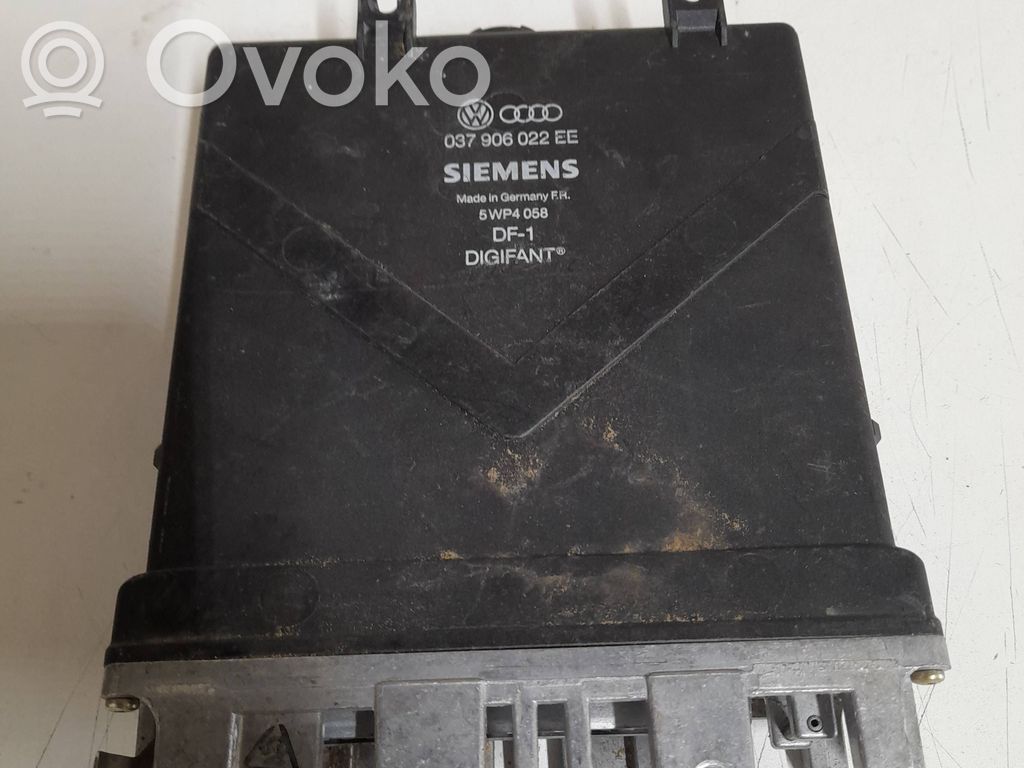 Engine control unit/module   037906022EE,5WP4058
