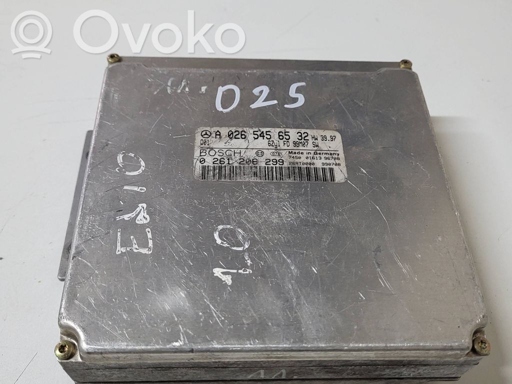 Mercedes-Benz E W212 Engine control unit/module 