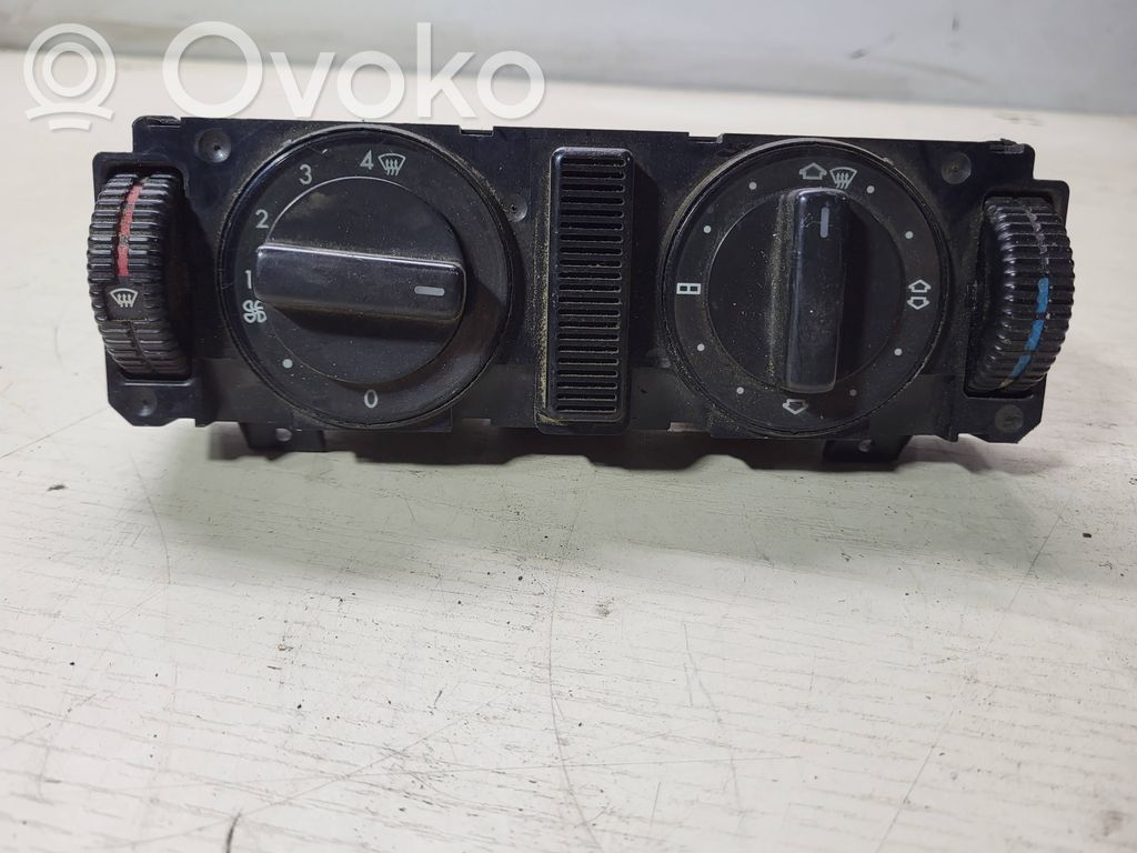 Mercedes-Benz C W202 Panel klimatyzacji 