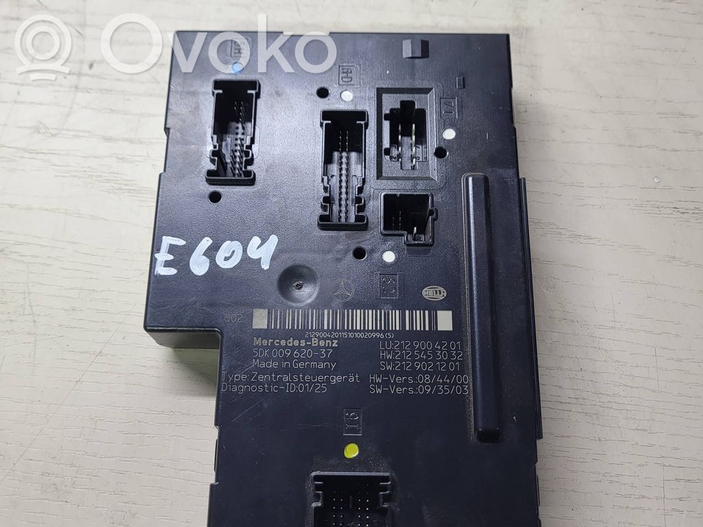 Mercedes-Benz E W212 Fuse module 