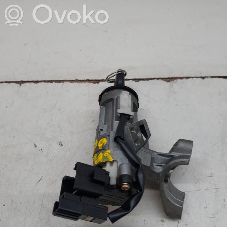 Toyota Corolla Verso AR10 Virtalukko 