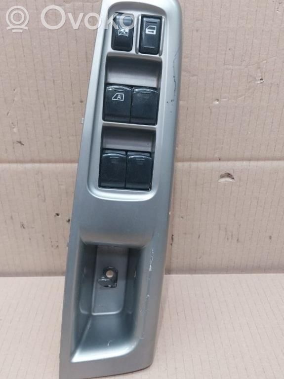 Opel Insignia A Przyciski szyb 