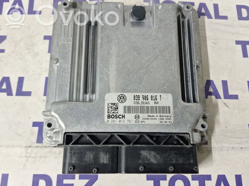 Volkswagen Transporter - Caravelle T5 Sterownik / Moduł ECU 