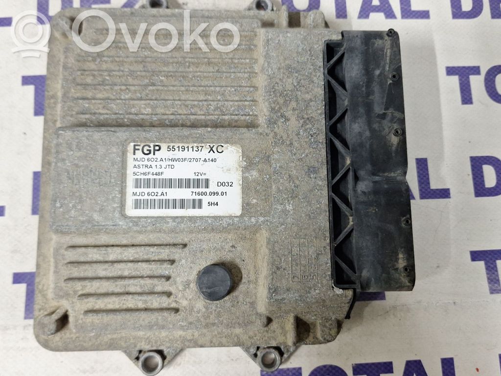 Opel Astra H Engine control unit/module 