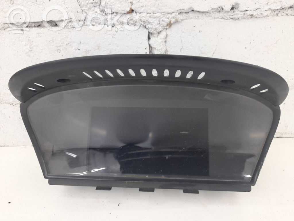 Screen/display/small screen   794100,9151975,65829151975