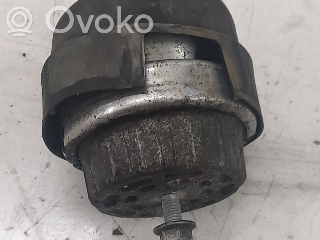 Engine mount bracket   4F0199382AS